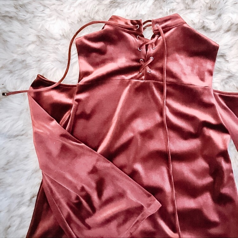 Moon River velvet cold shoulder top